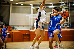 Basketball, Win2Day Basketball Damen Superliga 2023/24, Grunddurchgang 2.Runde, Vienna Timberwolves, DBB LZ OÖ, Lara Binder (9), Emma-Fee Stockinger (5)