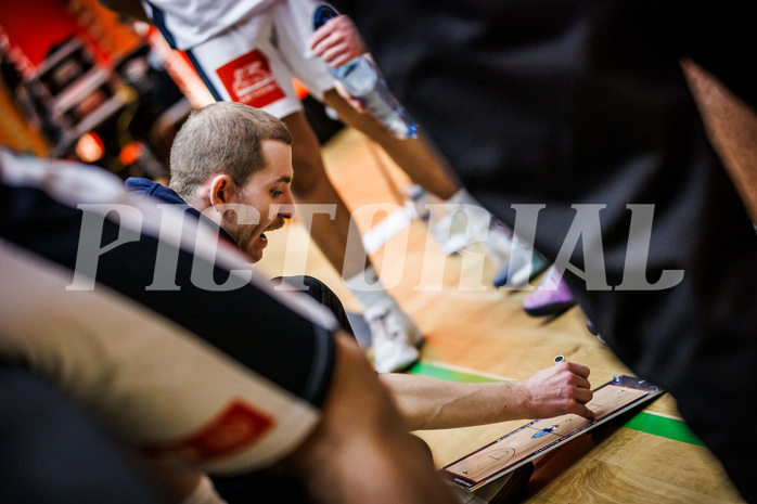 Basketball, Basketball Zweite Liga 2024/25, Grunddurchgang 11.Runde, Vienna Timberwolves, Mattersburg Rocks, Justin Schlünken (Head Coach)