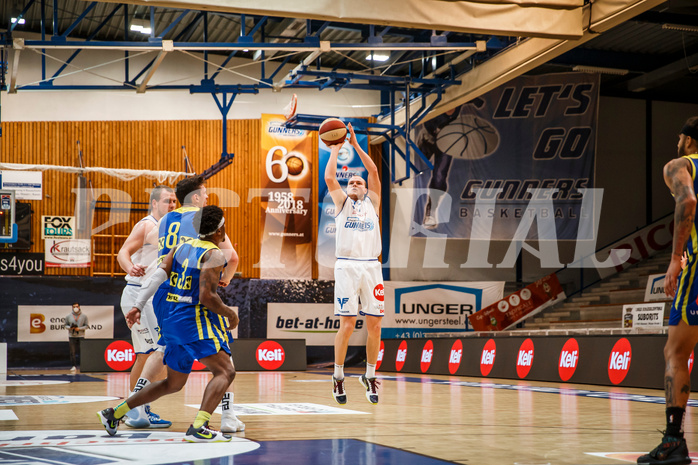 Basketball, bet-at-home Basketball Superliga 2020/21, Grunddurchgang, 12. Runde, Oberwart Gunners, UBSC Graz, Sebastian Käferle (7)