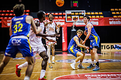 Basketball, Win2Day Superliga 2024/25, Grunddurchgang 6.Runde, BC Vienna, St. Pölten, Ralph Bissainthe (1)