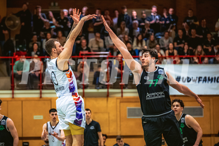 Basketball, Basketball Zweite Liga 2022/23, Grunddurchgang 19.Runde, Vienna United, UDW Alligators, Vitalii Shorstkiy (10), Marko Goranovic (77)