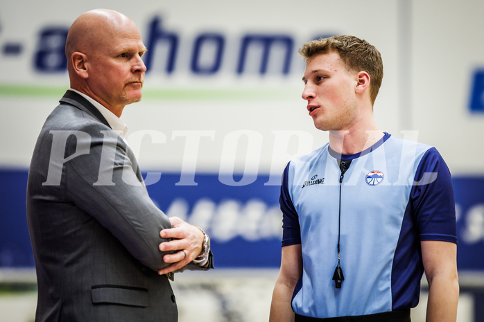 Basketball, Win2Day Superliga 2023/24, Grunddurchgang 16.Runde, SKN St. Pölten, Flyers Wels, Mike Coffin (Head Coach), SR Timo Axman