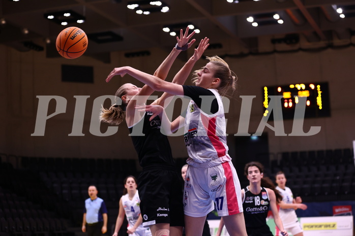 13.01.2024, Graz, Raiffeisen Sportpark, Basketball Damen Superliga 2023/24, Grunddurchgang 9.Runde, UBSC-DBBC Graz - Basket Flames Women ,  