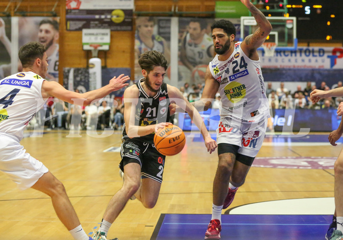 Basketball Superliga 2023/24, 3.Plazierungsrunde Gmunden Swans vs. Flyers Wels


