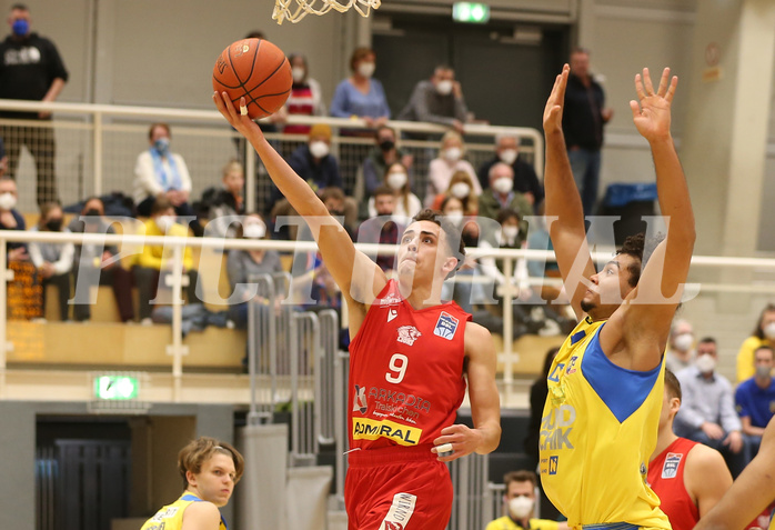 Basketball Superliga 2021/22, Grunddurchgang 17.Runde SKN St.Pölten vs. Traiskirchen Lions


