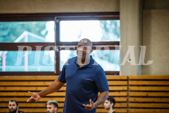 Basketball, Basketball Zweite Liga, Grunddurchgang 1.Runde, Mattersburg Rocks, Deutsch Wagram Alligators, James WILLIAMS (Headcoach)