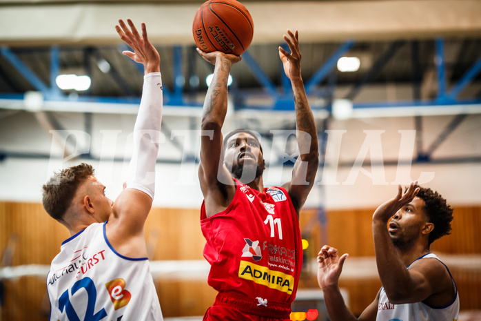 Basketball, Basketball Austria Cup 2021/22, Achtelfinale, Oberwart Gunners, Traiskirchen Lions, 