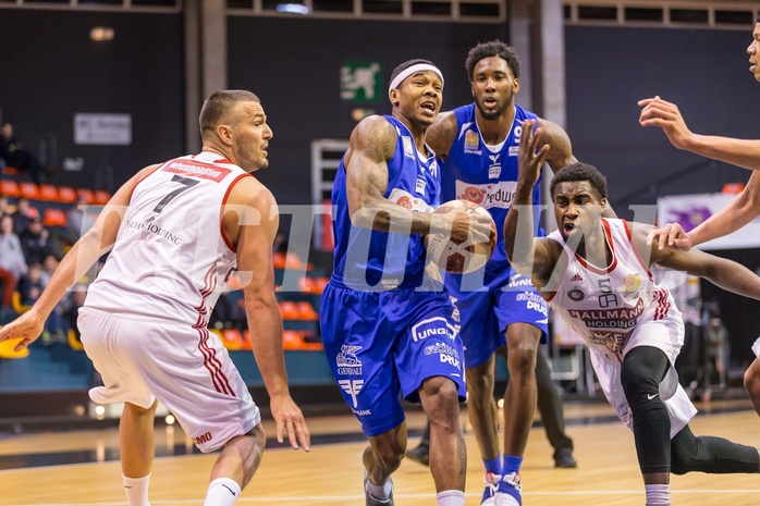 Basketball, ABL 2016/17, Grunddurchgang 18.Runde, BC Vienna, Oberwart Gunners, Derek Jackson Jr. (6), Stjepan Stazic (7), Anthony Clemmons (5)