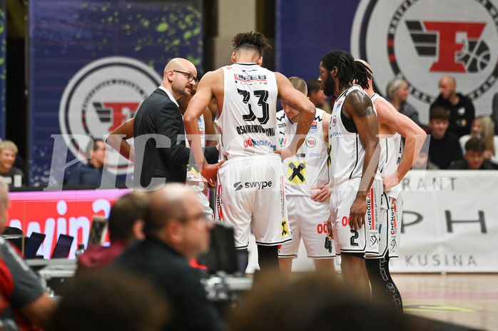 Basketball, Superliga 2024/25, Grunddurchgang 9.Runde, Flyers Wels vs. Fürstenfeld Panthers,