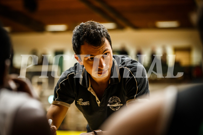 Basketball, Basketball Zweite Liga 2021/22, Grunddurchgang 1. Runde, Mattersburg Rocks, Deutsch Wagram Alligators, Lukas Hofer (Head Coach) Basketball, Basketball Zweite Liga 2021/22, Grunddurchgang 1. Runde, Mattersburg Rocks, Deutsch Wagram Alligators, Lukas Hofer (Head Coach)