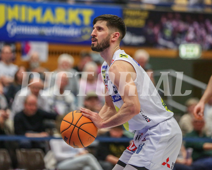 Basketball Superliga 2023/24, 3.Plazierungsrunde Gmunden Swans vs. Flyers Wels


