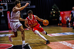 Basketball, Win2Day Superliga 2024/25, Grunddurchgang 13.Runde, BC Vienna, Traiskirchen Lions, Aron Stazic (21), Aleksej Kostic (6)