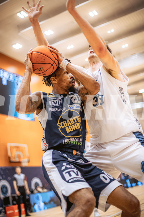 Basketball, Win2Day Superliga 2022/23, Grunddurchgang 8.Runde, Vienna Timberwolves, Gmunden Swans, Urald King (20)