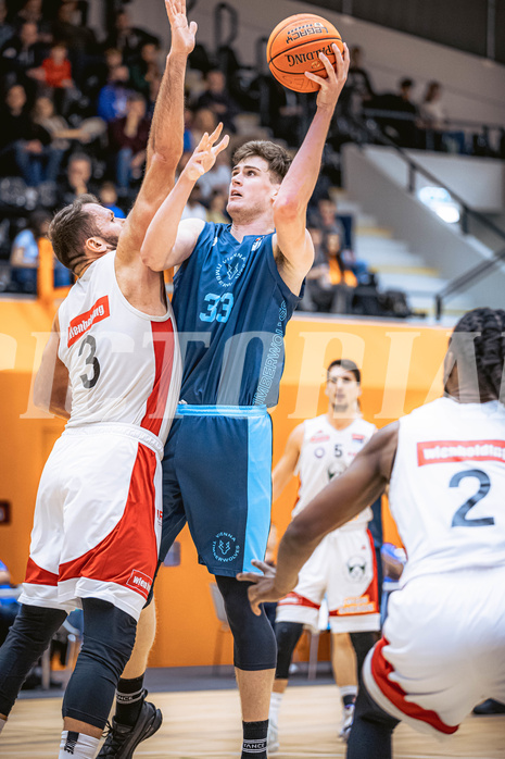 Basketball, Win2Day Superliga 2022/23, Grunddurchgang 6.Runde, Vienna D.C. Timberwolves, BC GGMT Vienna, Jozo Rados (3), Chris Vogt (33)