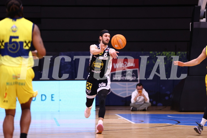 18.04.2025, Graz, Raiffeisen Sportpark Graz, Basketball Superliga 2024/25, Playoffs, Viertelfinale, Spiel 2, UBSC Graz - Gmunden Swans