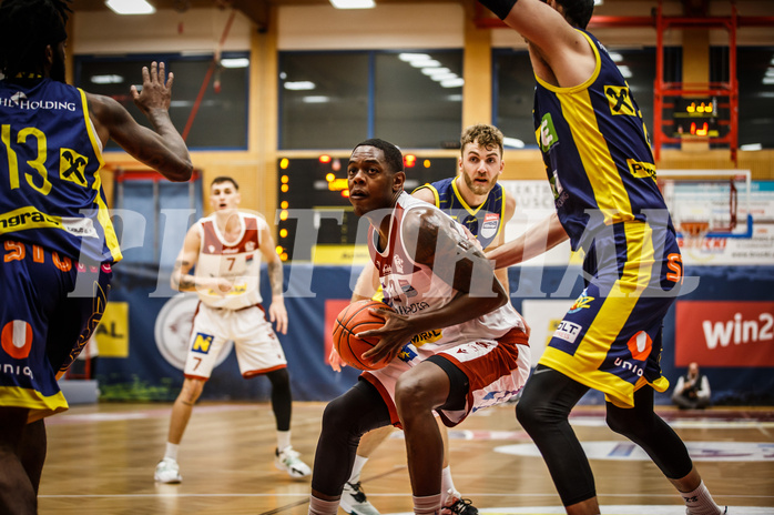 Basketball, win2day Basketball Superliga 2022/23, Grunddurchgang 13.Runde, Traiskirchen Lions, UBSC Graz, 