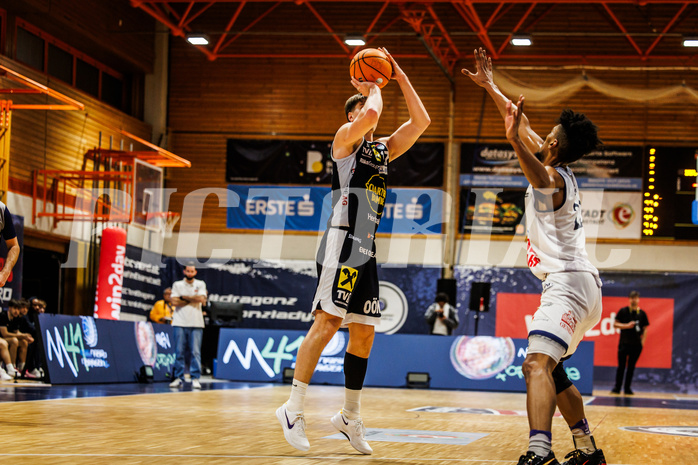 Basketball, win2day Basketball Superliga 2024/25, Grunddurchgang Runde 18, BBC Nord Dragonz, Gmunden Swans, Jakob Lohr (12)