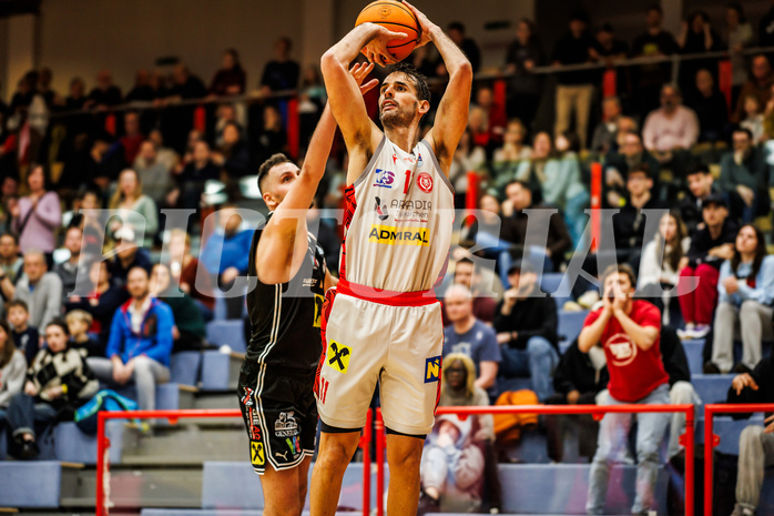 Basketball, win2day Basketball Superliga 2023/24, Grunddurchgang 21.Runde, Traiskirchen Lions, Flyers Wels, Fabricio Vay (11) Basketball, win2day Basketball Superliga 2023/24, Grunddurchgang 21.Runde, Traiskirchen Lions, Flyers Wels, Fabricio Vay (11)