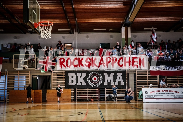 Basketball, 2.Bundesliga, Playoff HF Spiel 2, Mattersburg Rocks, Vienna D.C. Timberwolves, Rocks Block Choreographie