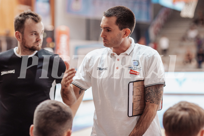 Basketball, Basketball Superliga 2023/24, Grundduchgang Runde 1., Oberwart Gunners, BBC Nord Dragonz, Felix Jambor (Coach)