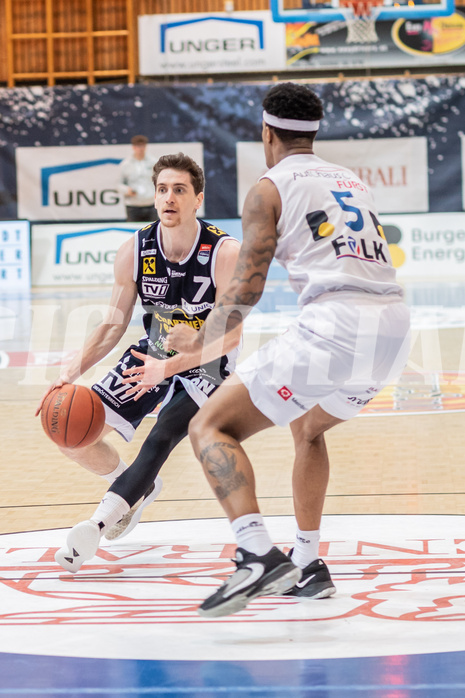 Basketball, Basketball Superliga 2022/23, 1. Platzierungsrunde, Oberwart Gunners, Gmunden Swans, Benedikt G Basketball, Basketball Superliga 2022/23, 1. Platzierungsrunde, Oberwart Gunners, Gmunden Swans, Benedikt G