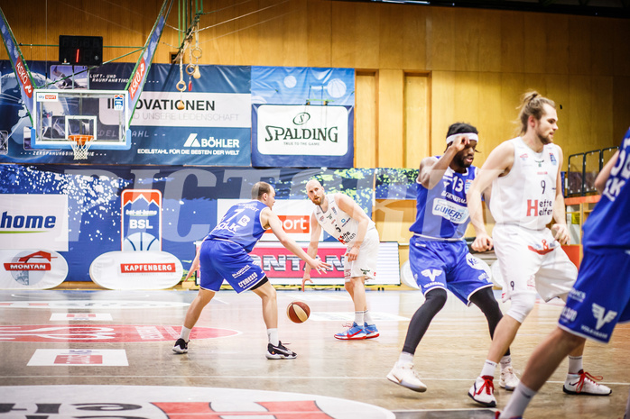 Basketball, bet-at-home Basketball Superliga 2020/21, Platzierungsrunde 9.Runde, Kapfenberg Bulls, Oberwart Gunners, Thomas Schreiner (5)