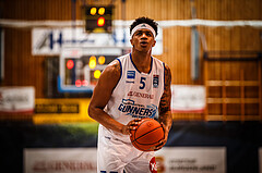 Basketball, bet-at-home Basketball Superliga 2021/22, Grunddurchgang Runde 14, Oberwart Gunners, Vienna D.C. Timberwolves, Rob Howard (5)