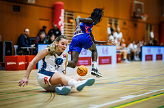 Basketball, Win2Day Basketball Damen Superliga 2023/24, Grunddurchgang 4.Runde, Vienna Timberwolves, UBSC-DBBC Graz, Antonia Dumancic (17), Dierry Sow (6)