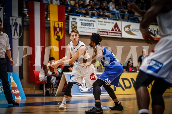 Basketball, ABL 2018/19, Playoff HF Spiel 2, , Gmunden Swans, Georg Wolf (10) Basketball, ABL 2018/19, Playoff HF Spiel 2, , Gmunden Swans, Georg Wolf (10)