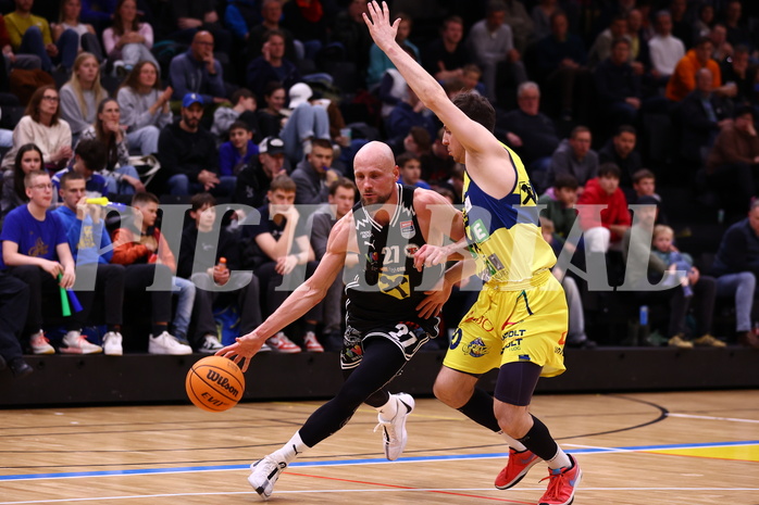 23.04.2024, Graz, Raiffeisen Sportpark Graz, Basketball Superliga 2023/24, Playoffs, Viertelfinale, Spiel 2, UBSC Raiffeisen Graz - Raiffeisen Flyers Wels 