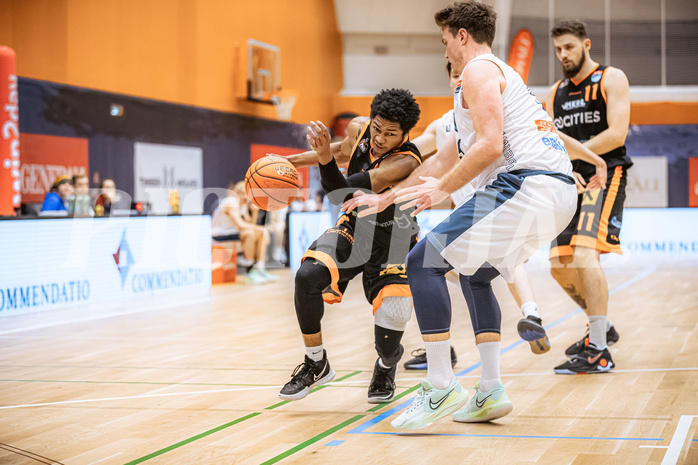 Basketball, Win2Day Superliga 2022/23, Grunddurchgang 11.Runde, Vienna Timberwolves, CITIES Panthers Fürstenfeld, Steve Robinson Jr. (6)