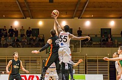 Basketball, 2.Bundesliga, Grunddurchgang 19.Runde, Mattersburg Rocks, Basket Flames, Jumpball