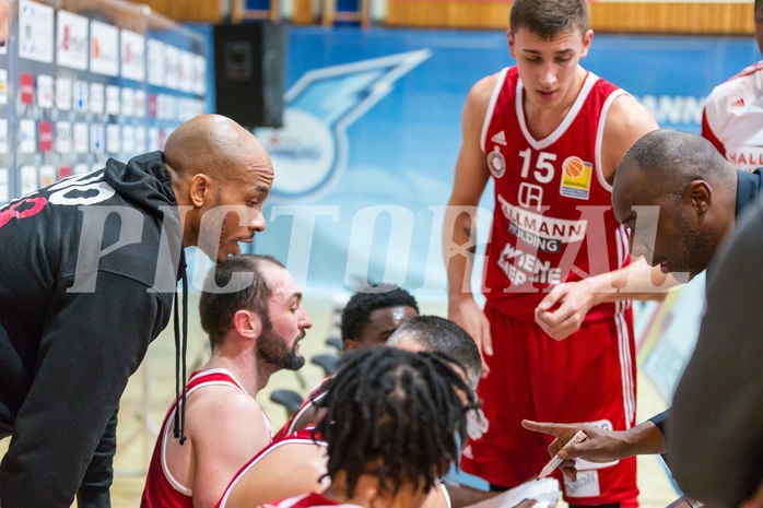 Basketball, ABL 2016/17, Grunddurchgang 19.Runde, Oberwart Gunners, BC Vienna, J. Griffin (Headcoach) Timeout