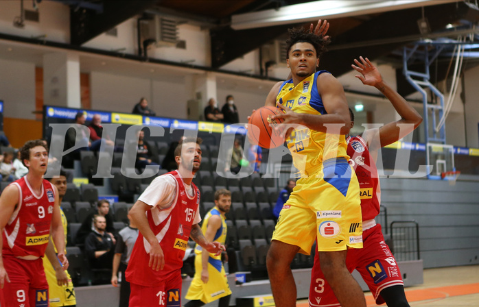 Basketball Superliga 2021/22, NÖ-Cup Traiskirchen Lions vs. SKN St.Pölten