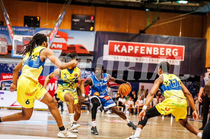 Basketball, win2day Basketball Superliga 2023/24, Finale Spiel 3, UBSC Graz, Oberwart Gunners, Munis Tutu (10)