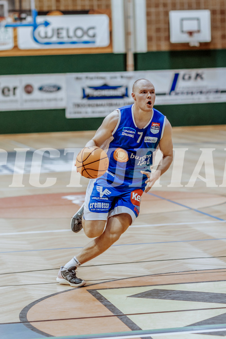 Basketball, Basketball Superliga 2023/24, Grundduchgang 2.Runde, Fürstenfeld Panthers, Oberwart Gunners, Sebastian Käferle (7)