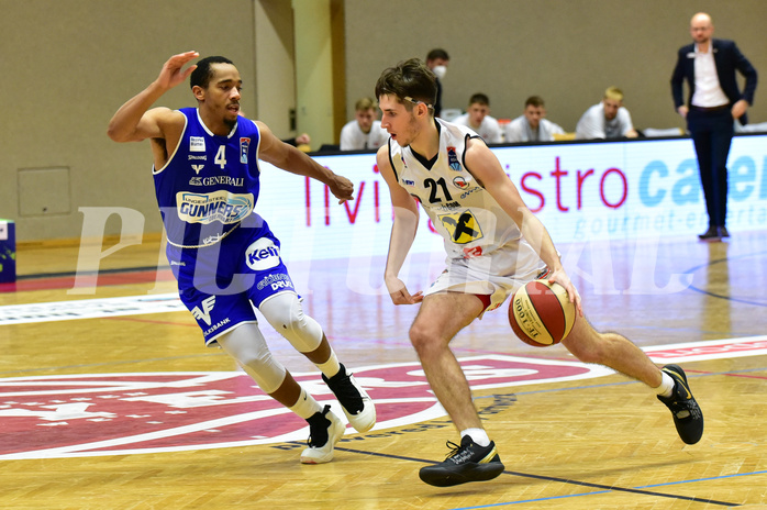Basketball Superliga 2020/21, Grunddurchgang 13. Runde Flyers Wels vs. Oberwart, Lawrence Alexander (04),Elvir Jakupovic (21),