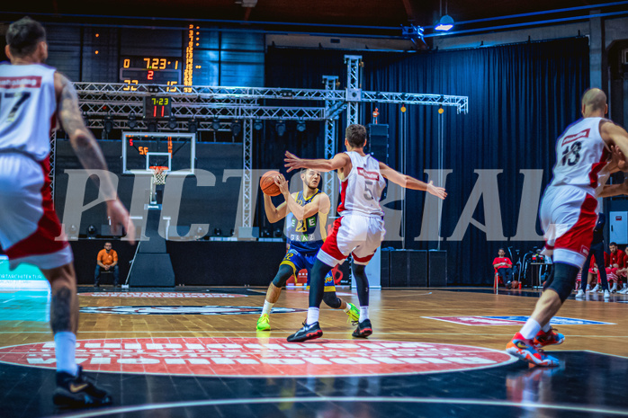 Basketball, Win2Day Superliga 2022/23, Grunddurchgang 16.Runde, BC GGMT Vienna, UBSC Raiffeisen Graz, Leonardo Lovrin (22)
