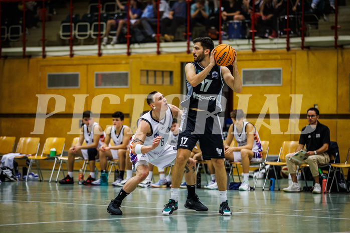 Basketball, Basketball Zweite Liga 2023/24, Grunddurchgang 2.Runde, Vienna United, Raiders Tirol, Philipp Germ (8), Tihomir Vranjes (17)