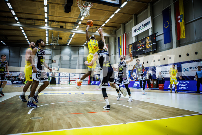 Basketball, Win2Day Superliga 2023/24, Grunddurchgang 4.Runde, SKN St. Pölten, Gmunden Swans, Michael Anthony Randolph Jr. (5)
