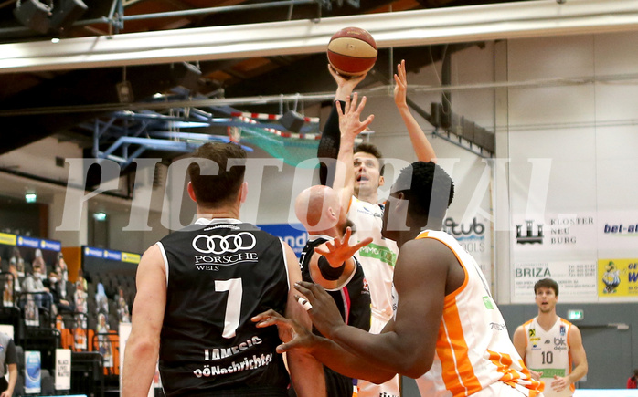 Basketball Superliga 2020/21, 6. Plazierungsrunde Klosterneuburg Dukes vs. Flyers Wels


