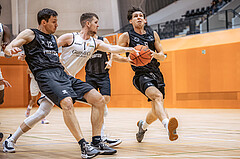 Basketball, Basketball Zweite Liga 2022/23, Grunddurchgang 16.Runde, Basket Flames, Wörthersee Piraten, Jernej Andolsek Heine (1), Felix Leindecker (5)