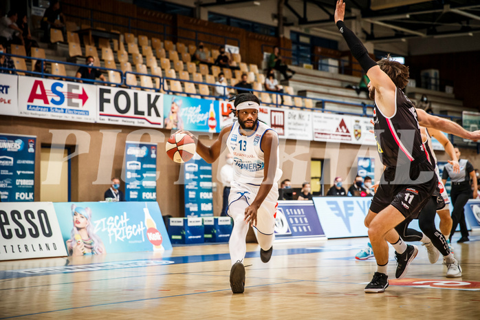 Basketball, bet-at-home Basketball Superliga 2020/21, Grunddurchgang, 4. Runde, Oberwart Gunners, Raiffeisen Flyers Wels, Quincy Diggs (13)