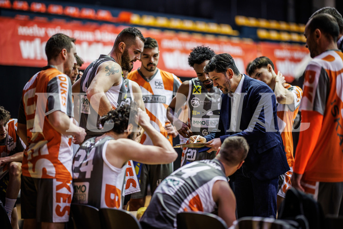 Basketball, Win2Day Superliga 2023/24, Grunddurchgang 18.Runde, BC Vienna, Klosterneuburg Dukes, Damir Zeleznik (Head Coach)