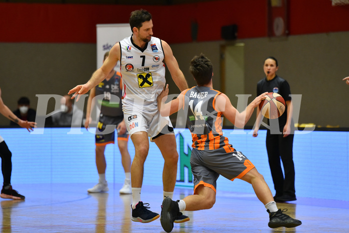 Basketball Superliga 2020/21, Grunddurchgang 18. Runde Flyers Wels vs. Klosterneuburg Dukes, Davor Lamesic (7), Valentin Bauer (14),