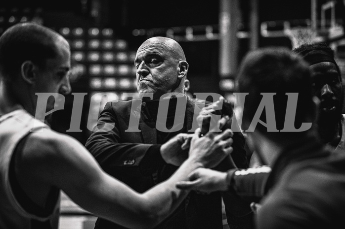 Basketball, Win2Day Superliga 2022/23, 8. Platzierungsrunde, BC Vienna, Oberwart Gunners, Aramis Naglic (Head Coach)