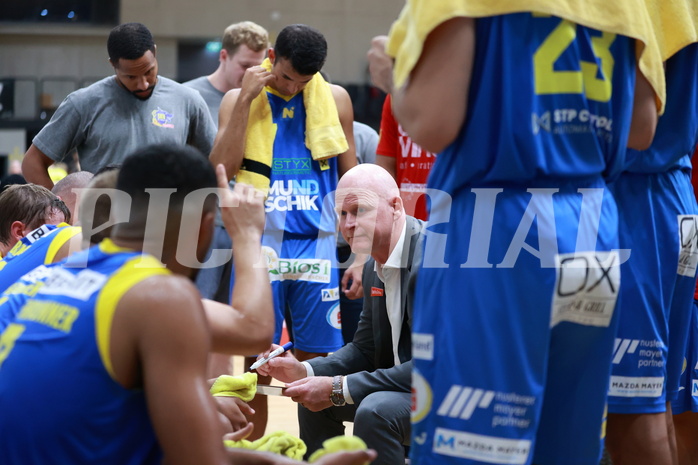 02.10.2022, Graz, Raiffeisen Sportpark Graz, Basketball Superliga 2022/23, Grunddurchgang, Runde 1, UBSC Raiffeisen Graz vs. SKN St. Pölten