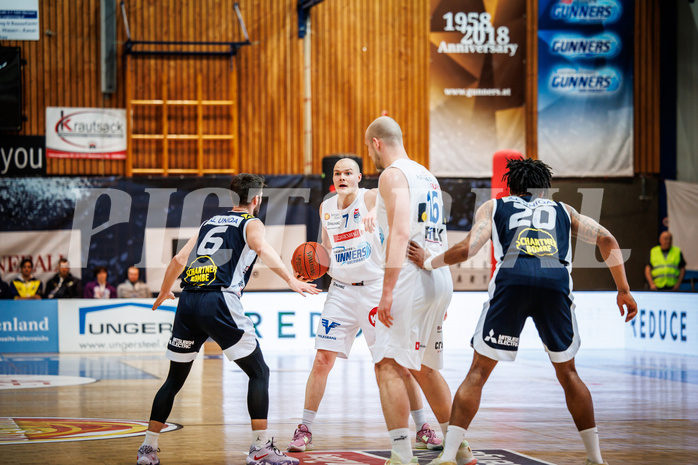 Basketball, Basketball Austria Cup 2022/23, Halbfinale 1, Oberwart Gunners, Gmunden Swans, Sebastian Käferle (7)