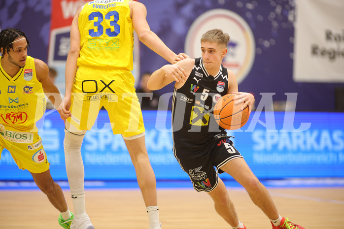 Basketball Superliga 2023/24, 2.Plazierungsrunde SKN St. Pölten vs. Flyers Wels


