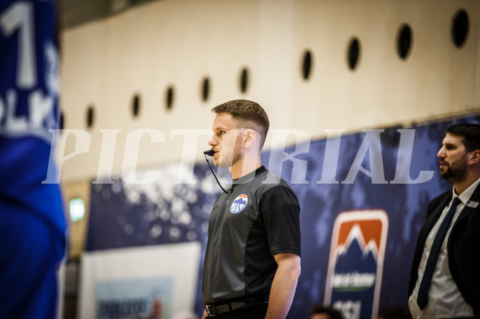 Basketball, bet-at-home Basketball Superliga 2019/20, Viertelfinale 2. Spiel, SKN St. Pölten Basketball, Oberwart Gunners, Referee Paul Rainer